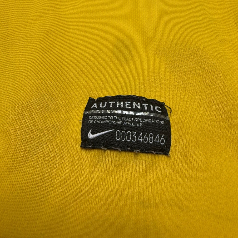 Nike Brazil Soccer Jersey Mens L Yellow Kaka 8 Authentic Dri-FIT 2010 2011 - Picture 4 of 10